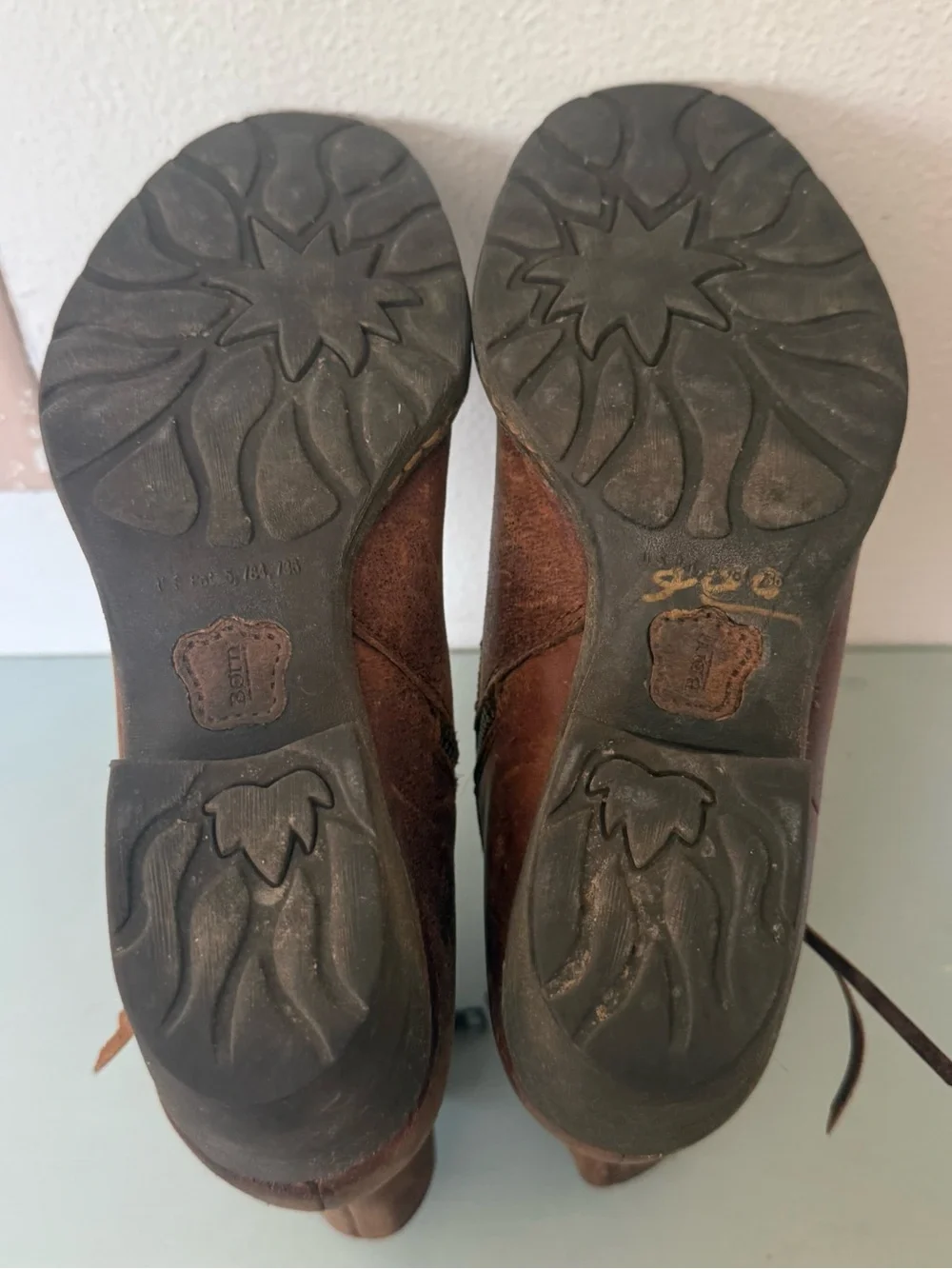 Born boots